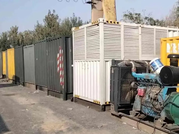 高唐200KW柴油发电机机组每小时油耗是多少？